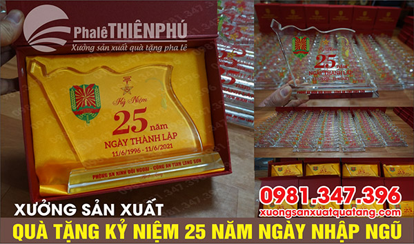 biểu trưng 25 năm ngày nhập ngũ
