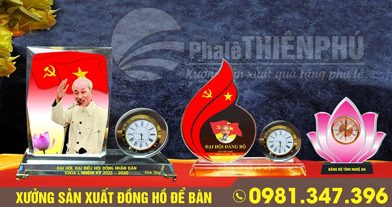 các mẫu đồng hồ pha lê để bàn 10