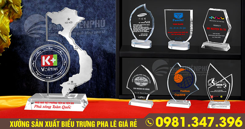 Mẫu kỷ niệm chương pha lê bản đồ Việt Nam in trực tiếp