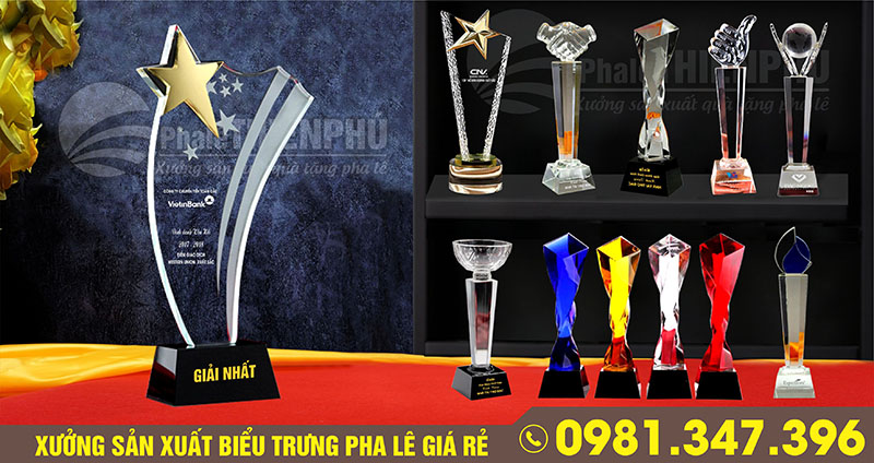 Mẫu kỷ niệm chương pha lê hình ngôi sao vát