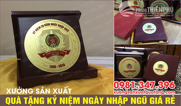 quà tặng 20 năm ngày nhập ngũ gỗ đồng