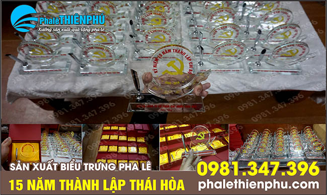 Sản xuất biểu trưng pha lê kỷ niệm 15 năm công ty cấp nước thái hòa