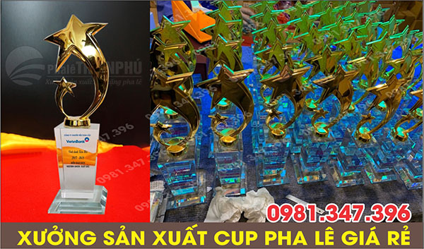 sản xuất cúp pha lê hai ngôi sao