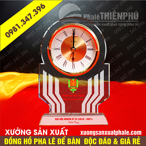 Đồng hồ pha lê để bàn 20