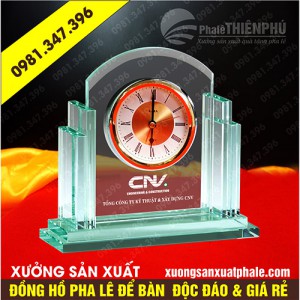 Đồng hồ pha lê để bàn 01