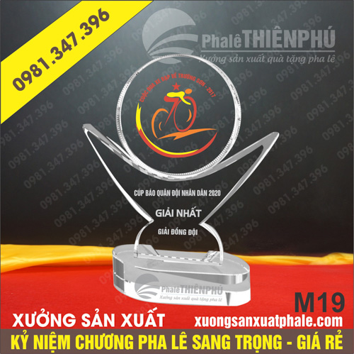 Kỷ niệm chương pha lê 19