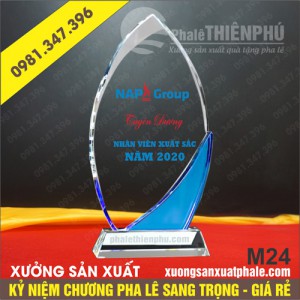 Kỷ niệm chương pha lê 24