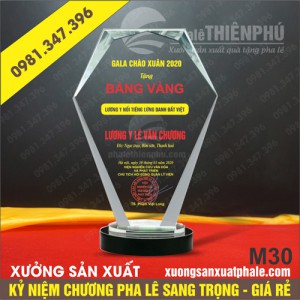 Kỷ niệm chương pha lê 30