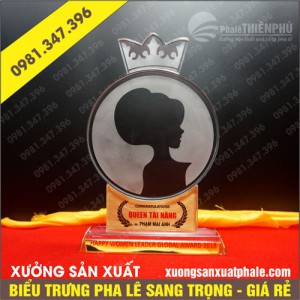 Biểu trưng pha lê Happy Women