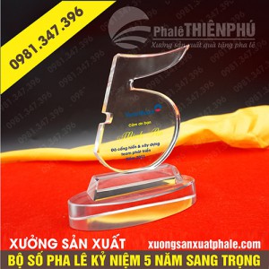 Bộ số 5 năm kỷ niệm ngày thành lập công ty