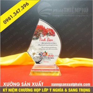 Kỷ niệm chương họp lớp 04