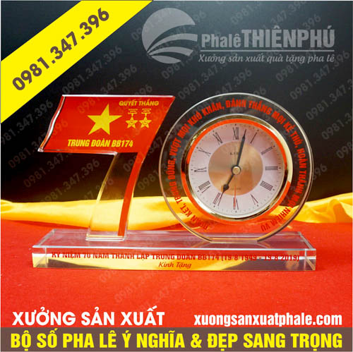 Bộ số pha lê 70 năm ngày truyền thống