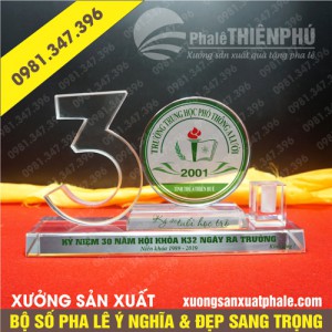 Bộ số pha lê 30 năm ngày họp lớp