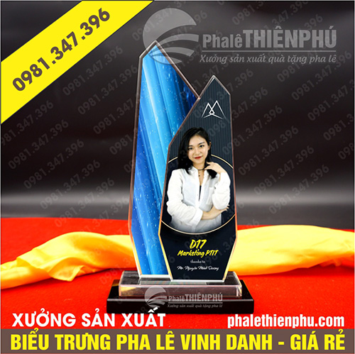 Biểu trưng pha lê vinh danh hình đôi lúa đôi